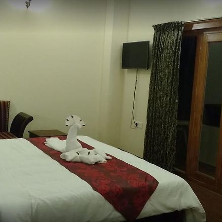 Motel Golden Springs Utakamand Zewnętrze zdjęcie